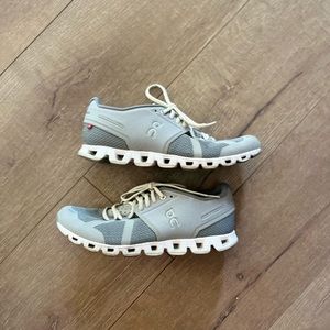 OnCloud Running Shoes